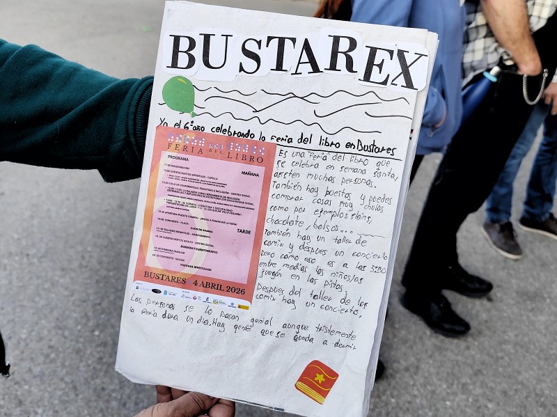 Portada del periódico BUSTAREX, elaborado en los talleres infantiles de la VI Feria del Libro de Bustares